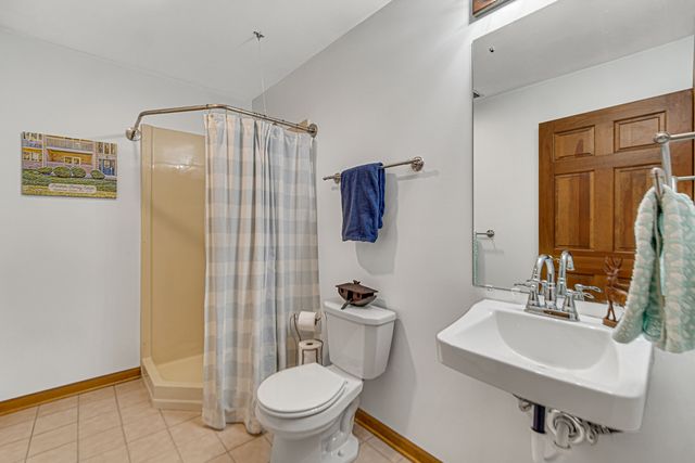 9320 Spring Creek Drive 3, Highland, IN 46322