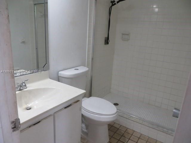 3499 Oaks Way 708, Pompano Beach, FL 33069