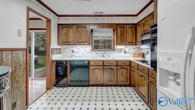 122 County Road 985, Fort Payne, AL 35968