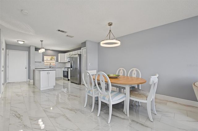 7 DUNOON PLACE 104, Dunedin, FL 34698
