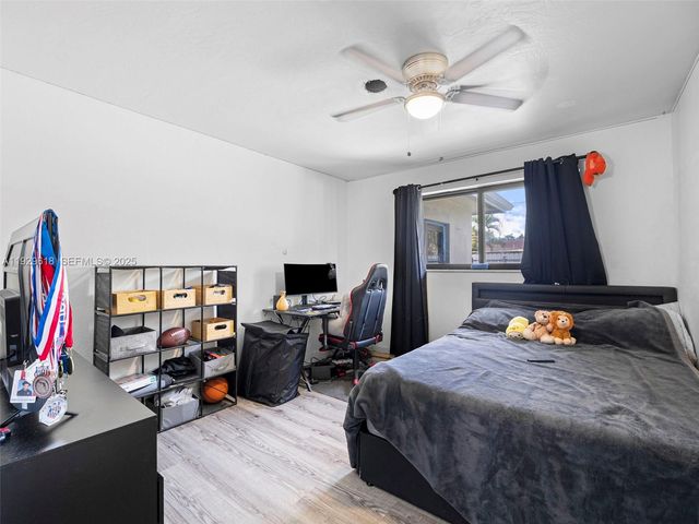 4461 NW 6th St, Plantation, FL 33317