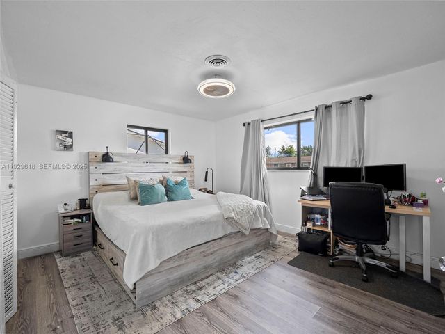 4461 NW 6th St, Plantation, FL 33317