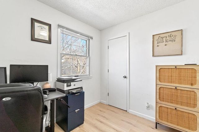 2225 E Taylor Drive, Olathe, KS 66062