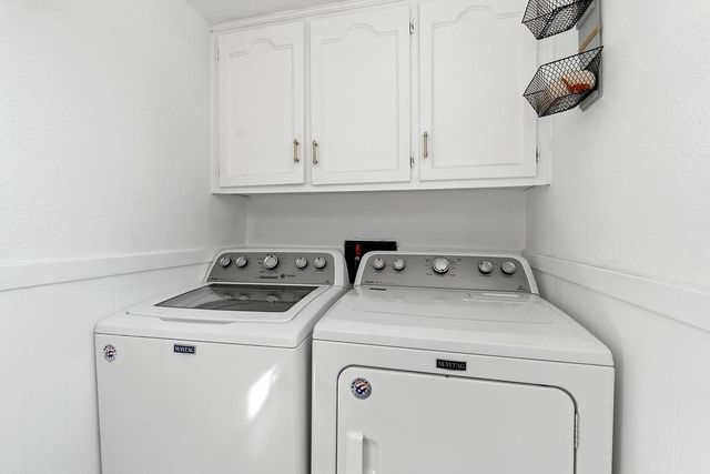 2225 E Taylor Drive, Olathe, KS 66062