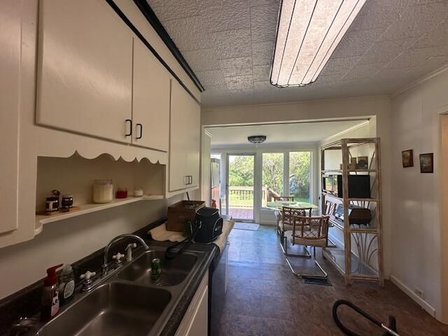 352 Club House RD, Martinsville, VA 24112