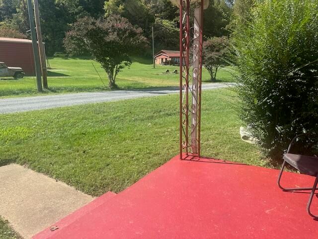 352 Club House RD, Martinsville, VA 24112