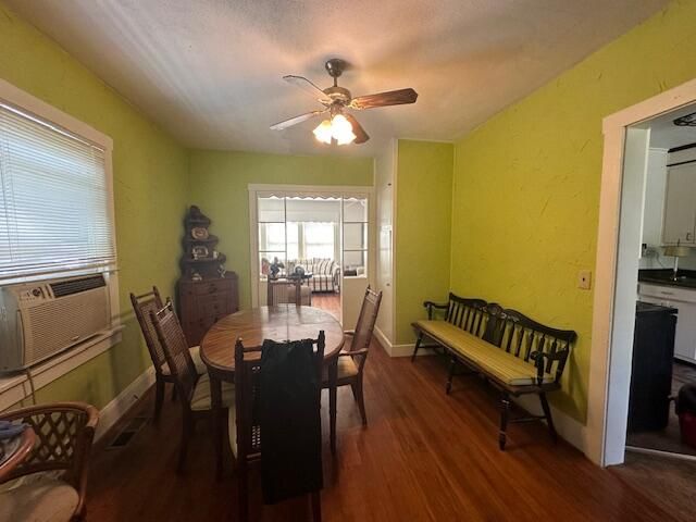 352 Club House RD, Martinsville, VA 24112