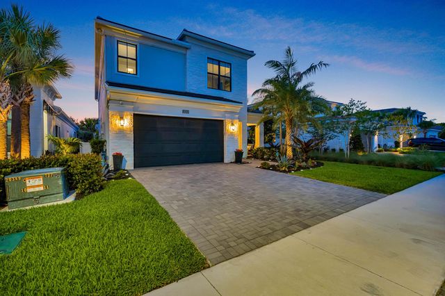13213 Faberge Place, Palm Beach Gardens, FL 33418