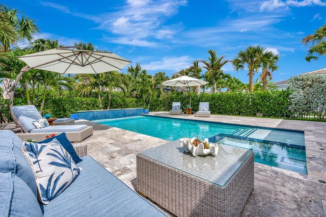 13213 Faberge Place, Palm Beach Gardens, FL 33418