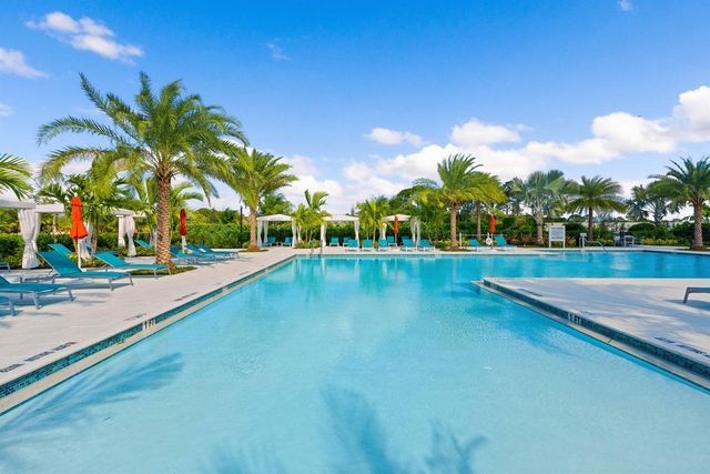 13213 Faberge Place, Palm Beach Gardens, FL 33418