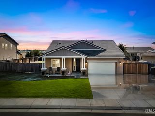 15413 Carparzo Drive, Bakersfield, CA 93314