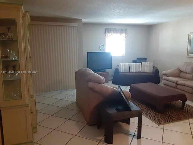 2061 NW 47th Terrace P4, Lauderhill, FL 33313