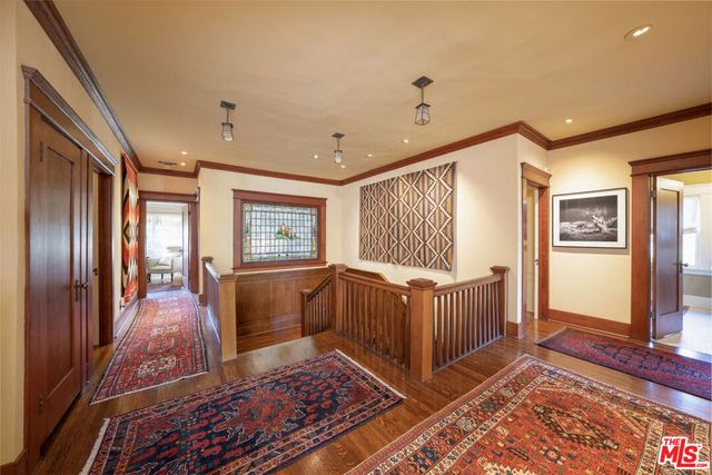 111 S Van Ness Avenue, Los Angeles, CA 90004