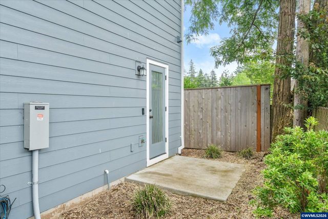 12076 SE Harold St, Portland, OR 97266