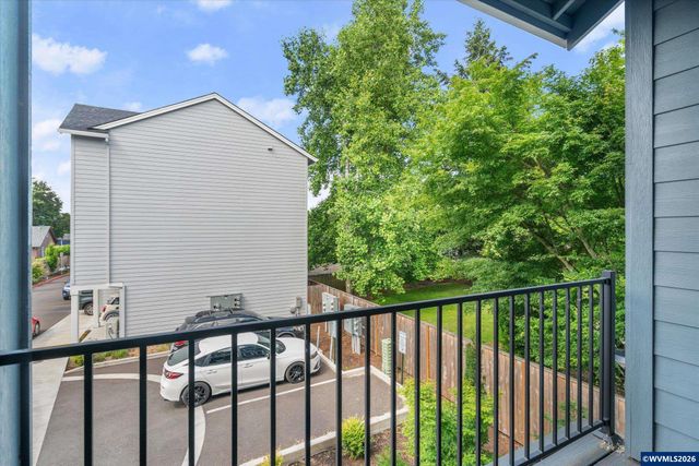 12076 SE Harold St, Portland, OR 97266