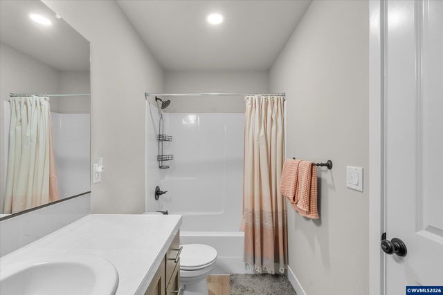 12076 SE Harold St, Portland, OR 97266