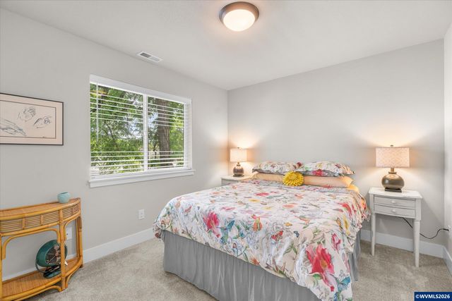 12076 SE Harold St, Portland, OR 97266