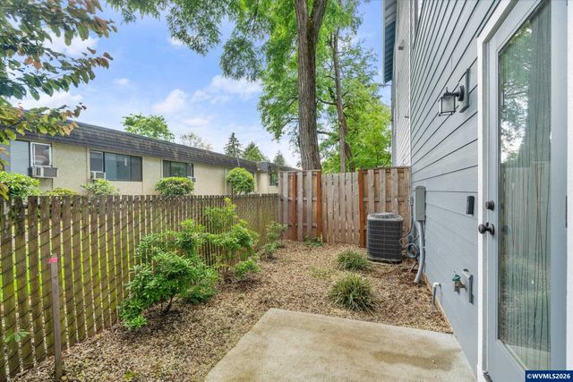 12076 SE Harold St, Portland, OR 97266