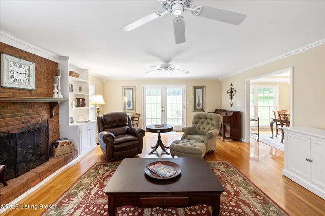 7412 Routt Rd, Louisville, KY 40299