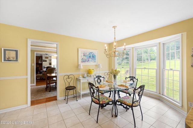 7412 Routt Rd, Louisville, KY 40299