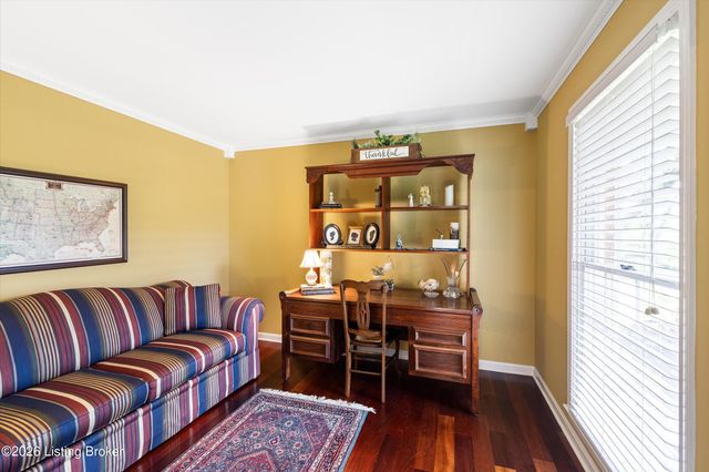 7412 Routt Rd, Louisville, KY 40299