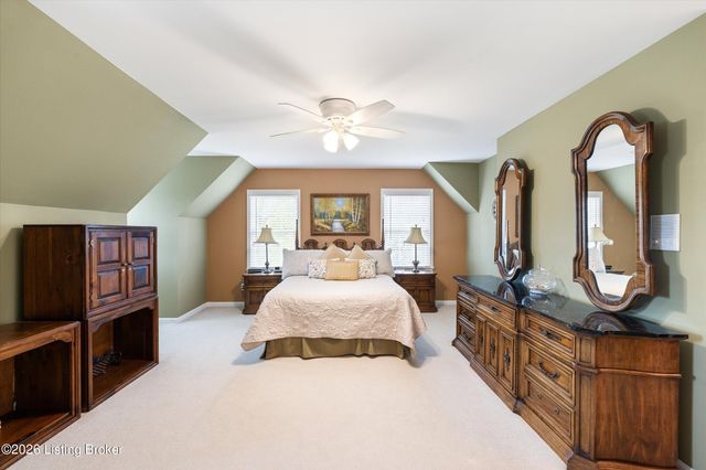 7412 Routt Rd, Louisville, KY 40299