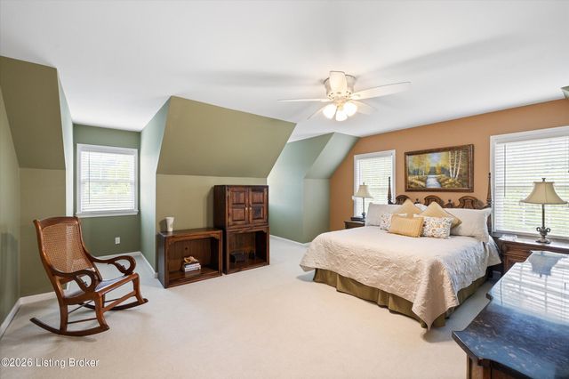 7412 Routt Rd, Louisville, KY 40299