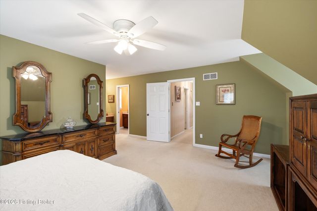 7412 Routt Rd, Louisville, KY 40299