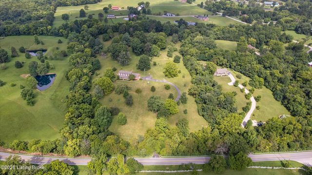 7412 Routt Rd, Louisville, KY 40299