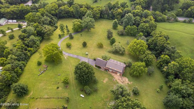 7412 Routt Rd, Louisville, KY 40299
