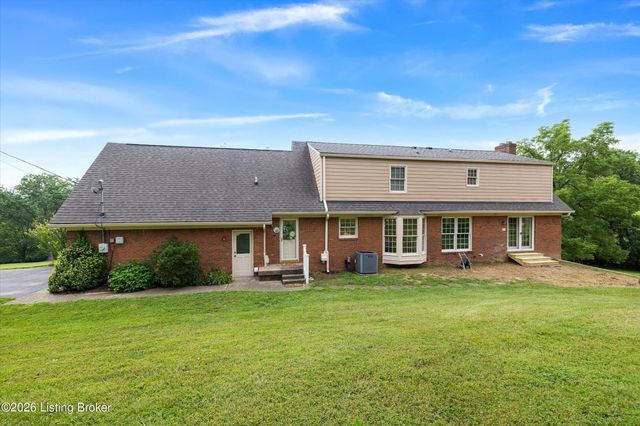 7412 Routt Rd, Louisville, KY 40299
