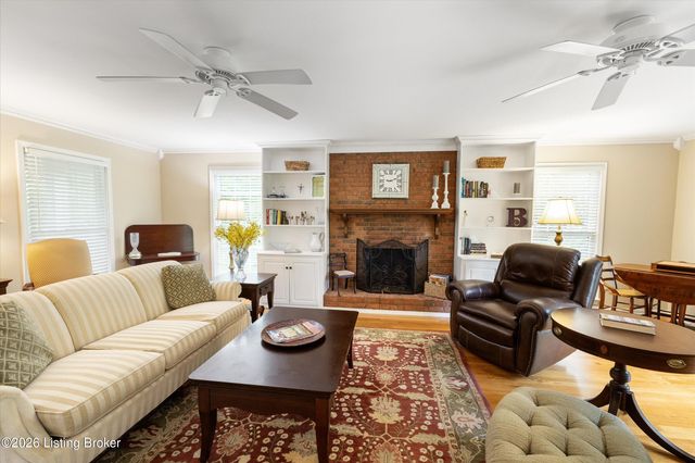 7412 Routt Rd, Louisville, KY 40299