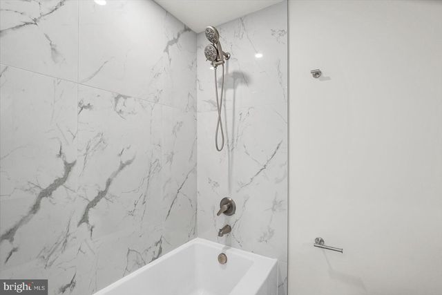 1723 E LOMBARD ST, Baltimore, MD 21231