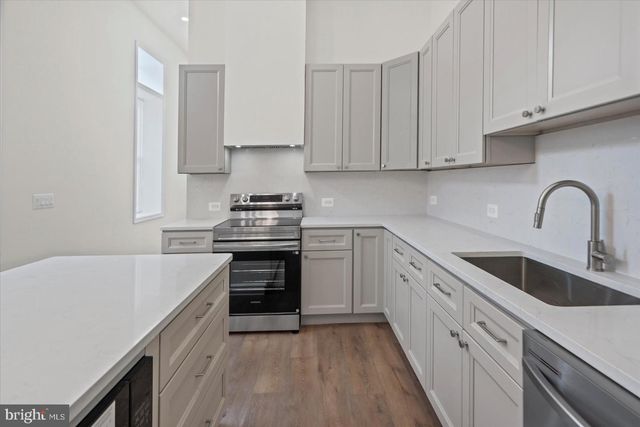 1723 E LOMBARD ST, Baltimore, MD 21231
