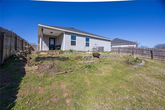 15019 S 284th East Avenue, Coweta, OK 74429