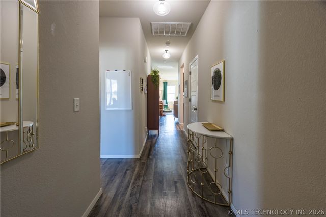 15019 S 284th East Avenue, Coweta, OK 74429