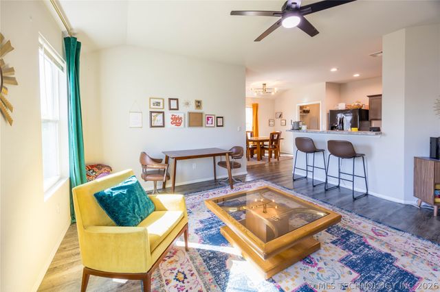 15019 S 284th East Avenue, Coweta, OK 74429