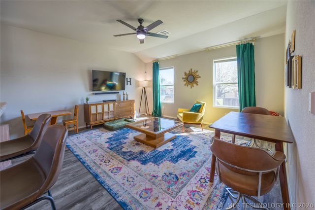 15019 S 284th East Avenue, Coweta, OK 74429