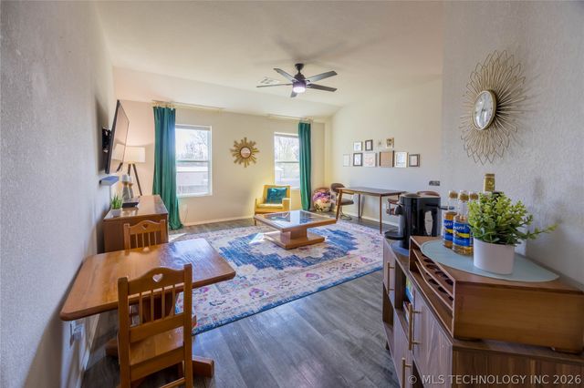 15019 S 284th East Avenue, Coweta, OK 74429