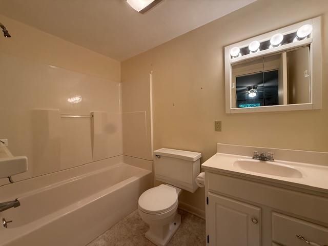 1921 S LAKESHORE DR, Louisa, VA 23093