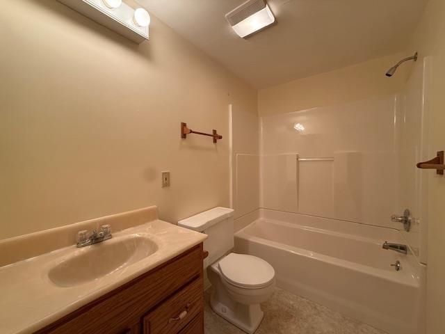 1921 S LAKESHORE DR, Louisa, VA 23093