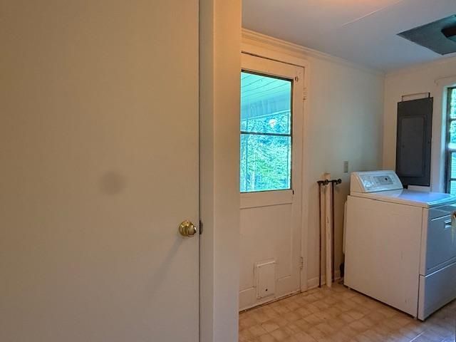 1921 S LAKESHORE DR, Louisa, VA 23093