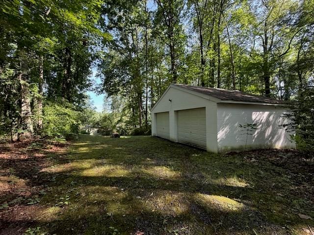1921 S LAKESHORE DR, Louisa, VA 23093