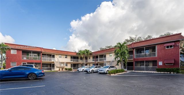 2041 NW 81st Ave 427, Pembroke Pines, FL 33024