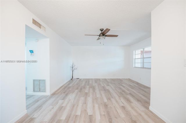 2041 NW 81st Ave 427, Pembroke Pines, FL 33024