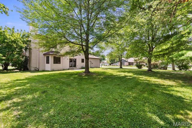 525 Homestead Avenue, Swansea, IL 62226