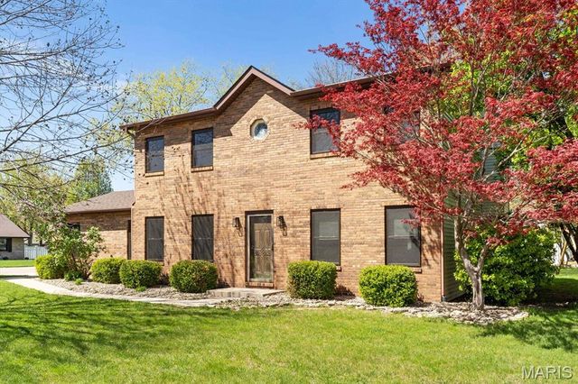525 Homestead Avenue, Swansea, IL 62226