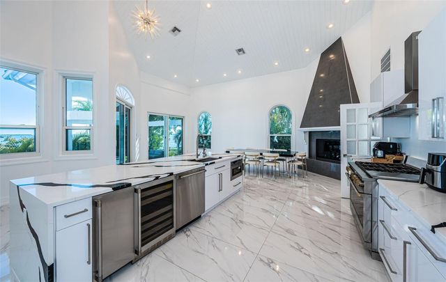 5212 62ND AVENUE S, St Petersburg, FL 33715