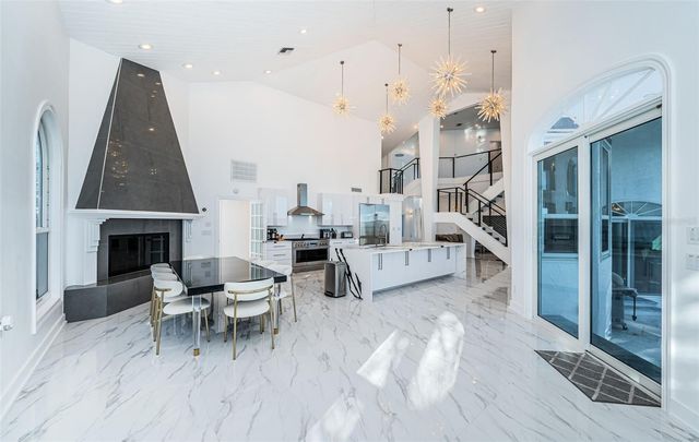 5212 62ND AVENUE S, St Petersburg, FL 33715