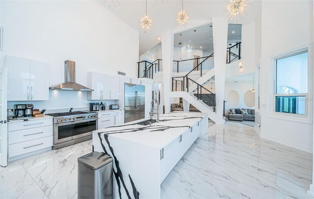 5212 62ND AVENUE S, St Petersburg, FL 33715